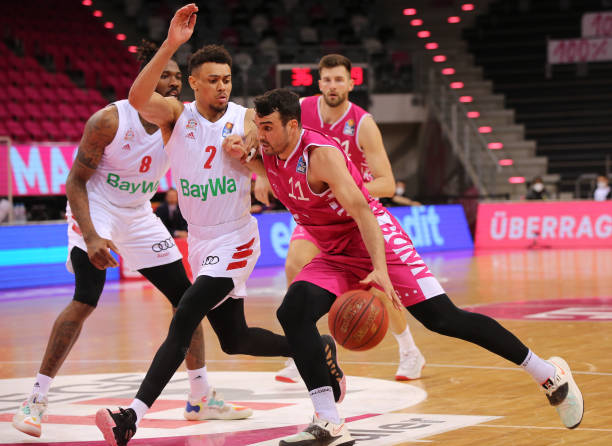 而非沉溺于 而非沉溺于